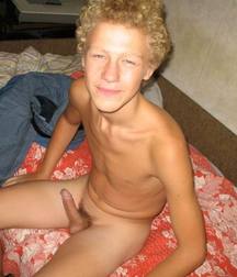 Sexy Boys 001 5da7a23ec530f.jpg
