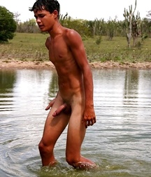 Just Boys 130 5db0a8c049103.jpg