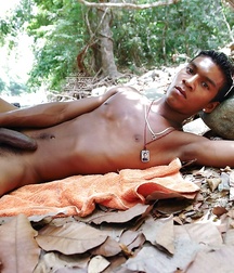 Just Boys 135 5db0b666efee7.jpg
