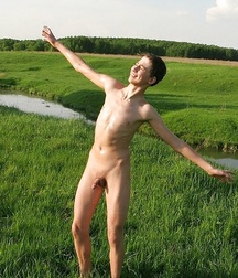 Just Boys 140 5db21b5bf17ac.jpg