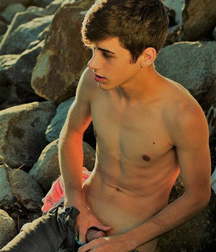 Just Boys 165 5db5e91abaf08.jpg