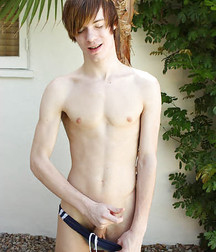 Just Boys 185 5db8a21b0c1b6.jpg