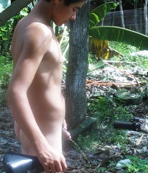 Ricky 5db8ba0ea9cc2.jpg