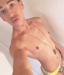 Just Boys 212 5dc0a941e64dc.jpg