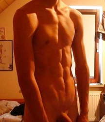 Just Boys 215 5dc1db7e0c63f.jpg