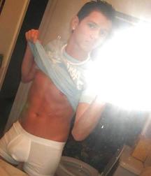 Hot Selfies 001 5dc1f2027acec.jpg