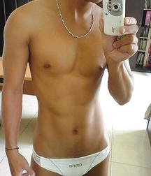 Hot Selfies 001 5dc1f22600c20.jpg
