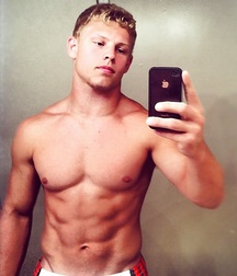 Hot Selfies 002 5dc1f7edb60d2.jpg