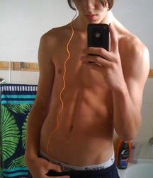 Hot Selfies 002 5dc1f815ac50c.jpg
