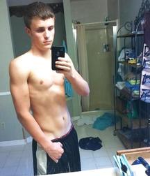Hot Selfies 002 5dc1f81f5c86d.jpg