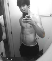 Hot Selfies 002 5dc1f8212a14c.jpg