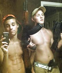 Hot Selfies 002 5dc1f828b1afc.jpg
