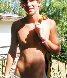 Just Boys 237 5dc9c41091e3d.jpg