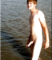 Just Boys 253 5dcc8719ca554.jpg