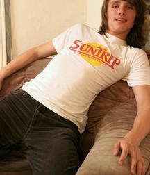 Calvin 5dd083471979c.jpg