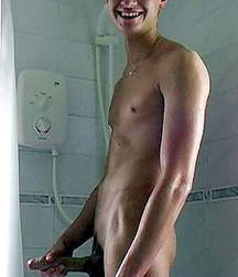 Just Boys 270 5dd19542b7d2f.jpg