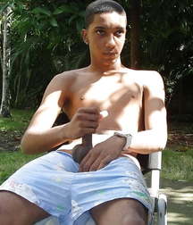 Just Boys 271 5dd19701cdc78.jpg