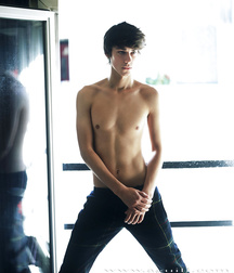 Just Boys 320 5dd83f90e2ec7.jpg