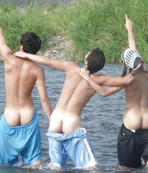 Just Boys 333 5dd94cd8893d6.jpg