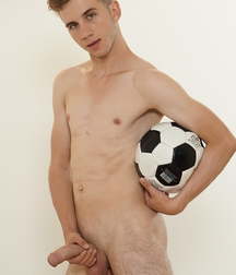 Just Boys 408 5de2fd373dfaf.jpg