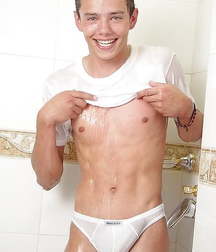 Just Boys 433 5de6be3c854cf.jpg