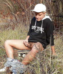Just Boys 447 5de830ab30f62.jpg