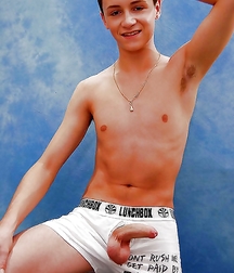 Just Undies 007 5de83bb48a3fa.jpg