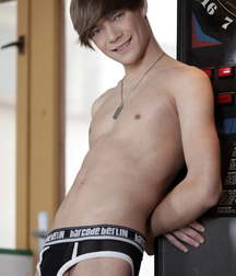 Just Undies 012 5dead573b170b.jpg