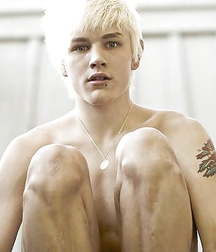 Just Boys 494 5deeda86336df.jpg