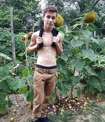 Just Boys 588 5dfc16c7f3ae7.jpg