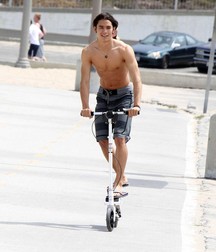 Just Boys 598 5dfd7145c17a1.jpg
