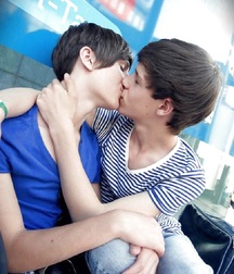 Just Kisses 01 5e0a90fdd79b3.jpg