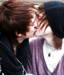 Just Kisses 01 5e0a9104f100b.jpg