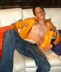 Just Boys 702 5e0ba455d9256.jpg