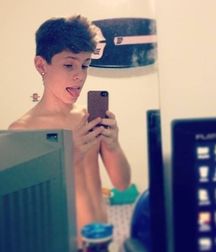 Just Boys 813 5e1e2bb3096ee.jpg