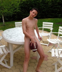 Just Boys 852 5e28accfdcda5.jpg