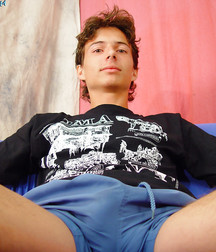 Just Boys 906 5e34bf4e14009.jpg