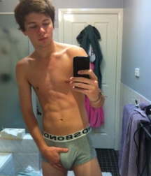 Hot Shorts 05 5e72b4e944073.jpg