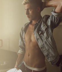 Upload Boys Porn 1329 5e7e906523a15.jpg