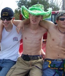 Just Boys 1331 5e7fe0dcc1836.jpg