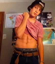 Just Boys 1334 5e7ff17fd3442.jpg