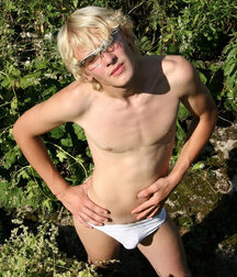 Just Boys straight red porn outdoors 3238  5fbec67cc8d34.jpg