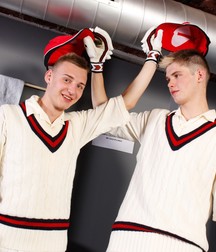 Desmond Peake and Edmund Kent  (Cricket) 5c8e0c1d2ac13.jpg