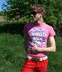 Dusan outdoor 5cb9f08f44b35.jpg