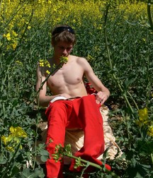 Dusan outdoor 5cb9f24e9a119.jpg