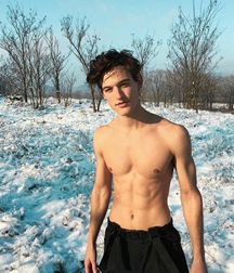 Mostly shirtless 5c8e5ae0da7e2.jpg