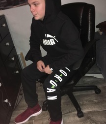 Facebook Boys  5ca016f09f8a4.jpeg
