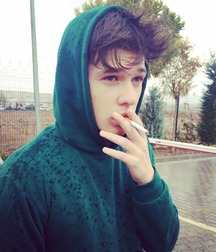 Things Boys Put In Their Mouth! 5c94076c75772.jpg