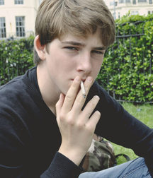 Things Boys Put In Their Mouth! 5c9407ccba8cf.jpg
