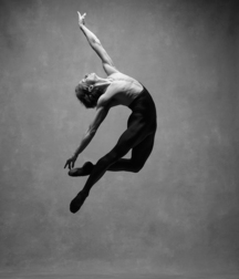 Male Ballet Dancers 5c91e80f96d21.jpg